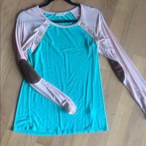 Women’s long sleeve top
